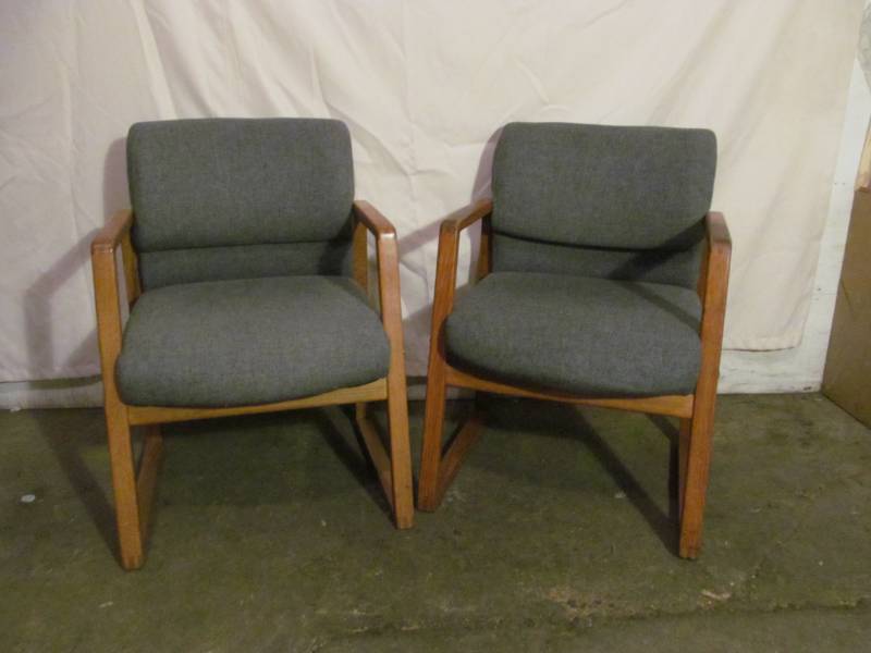 lot 88 image: chairs