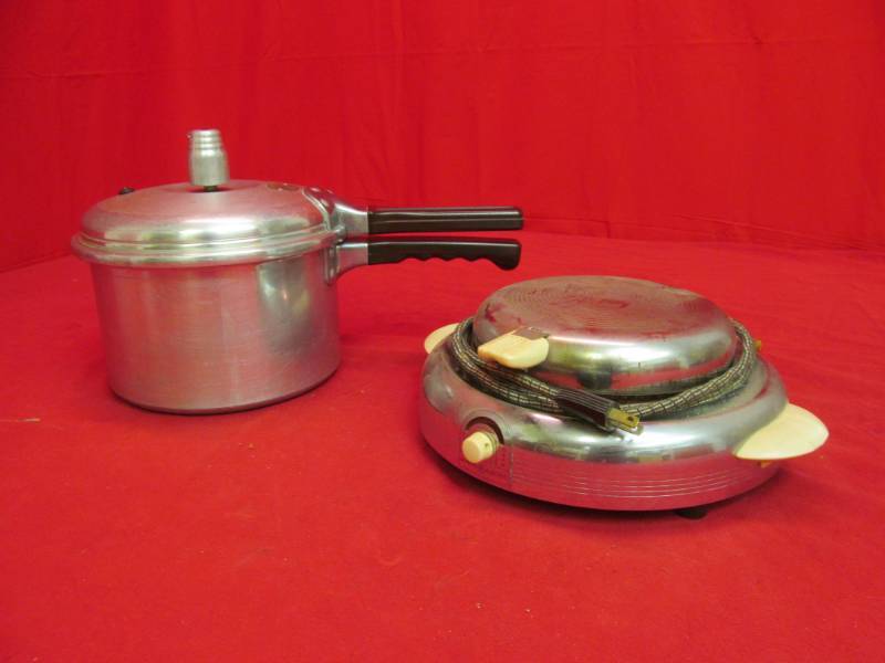lot 120 image: vintage presto pressure cooker, Vintage GE waffle iron