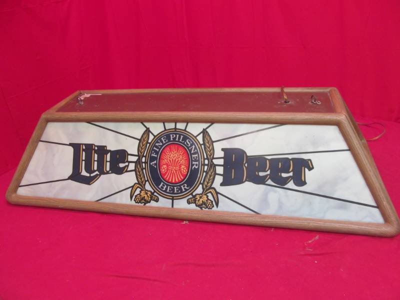 lot 150 image: Pool Table Lite Beer hanging light