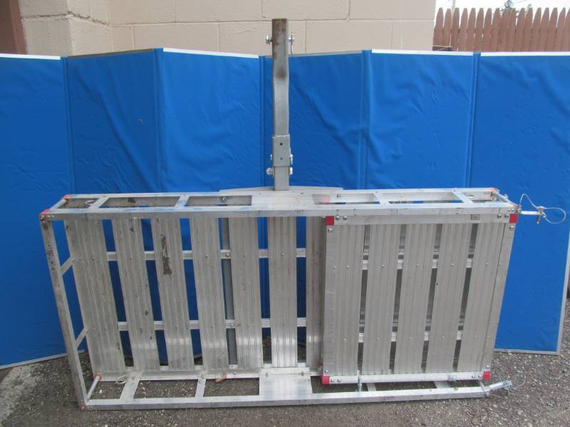 lot 159 image: Ultra Tow  Hitch reciever carrier