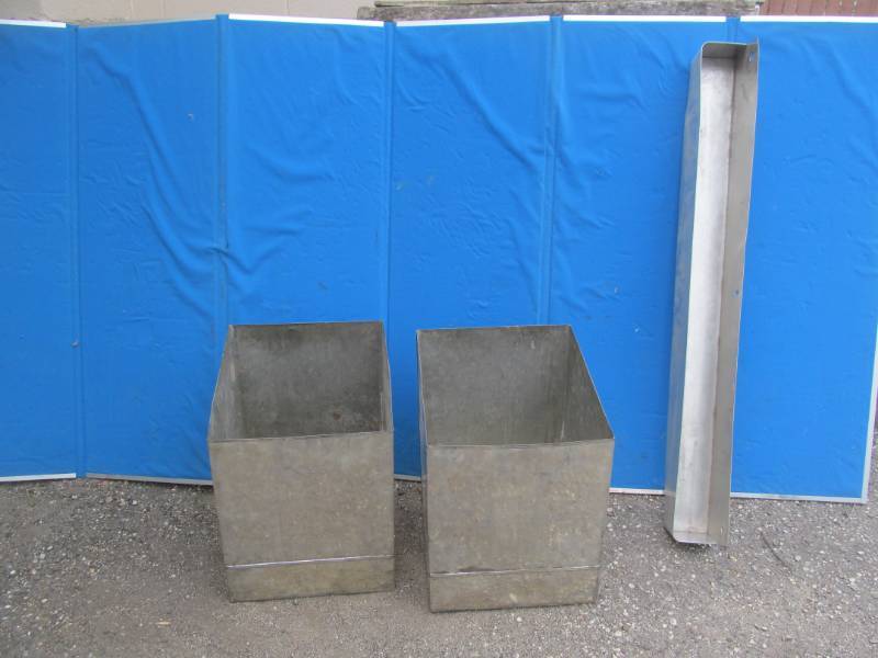 lot 170 image: bar rail tray,bins