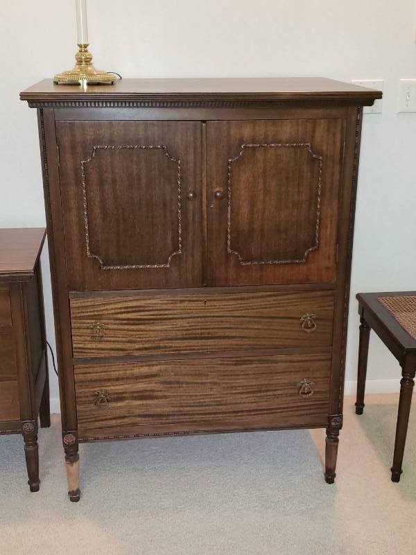Antique Chest Of Drawers Dresser St Cloud Moving Auction