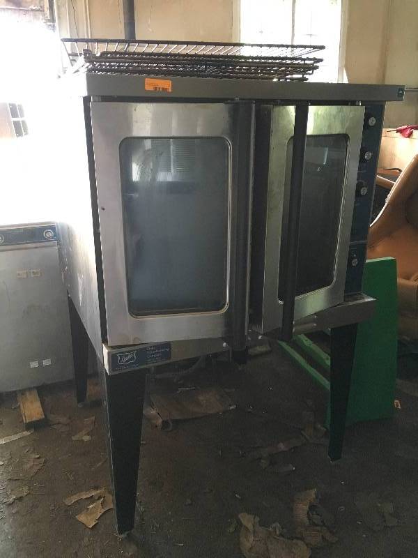 lot 2 image: Duke Convection Oven Model E101-G