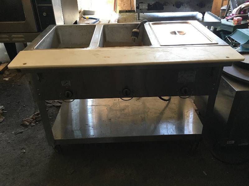 lot 13 image: Duke 3 Container Steam Warming Table EP303