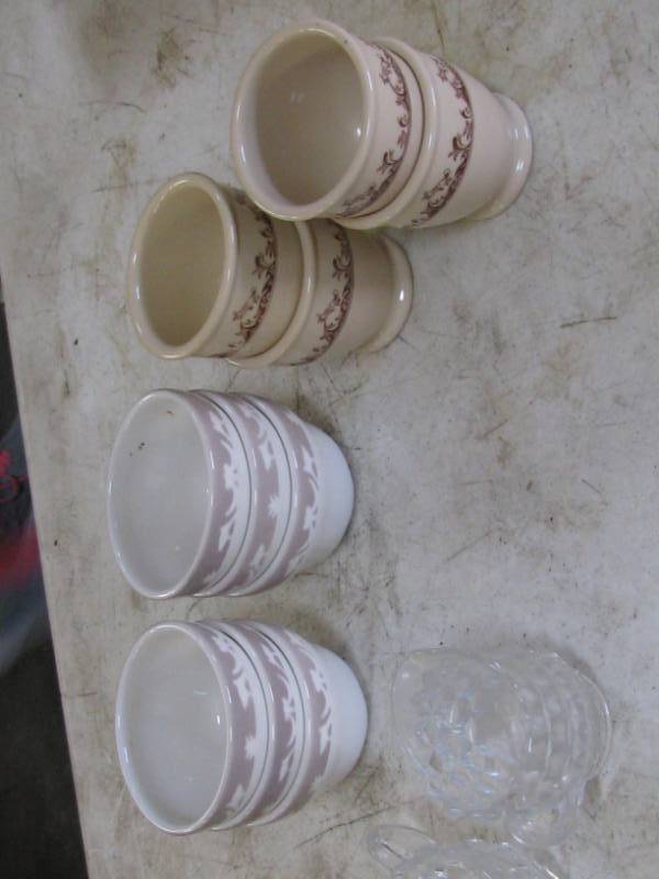 lot 22 image: Misc Dishes & Glassware
