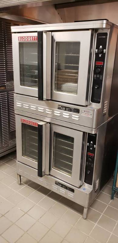 lot 20 image: Convection oven