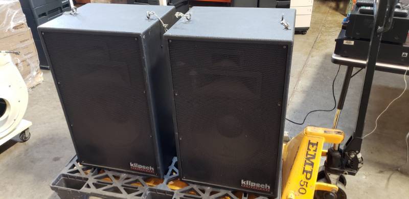 lot 34 image: Professional Speakers