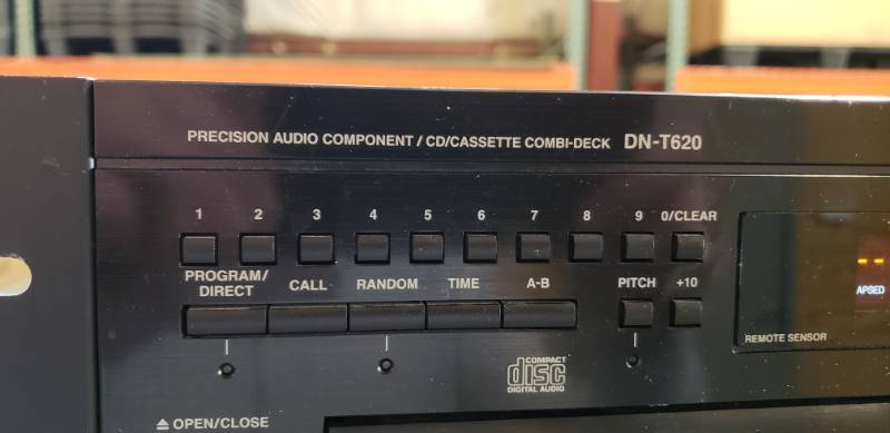 lot 47 image: CDCASSETTE player