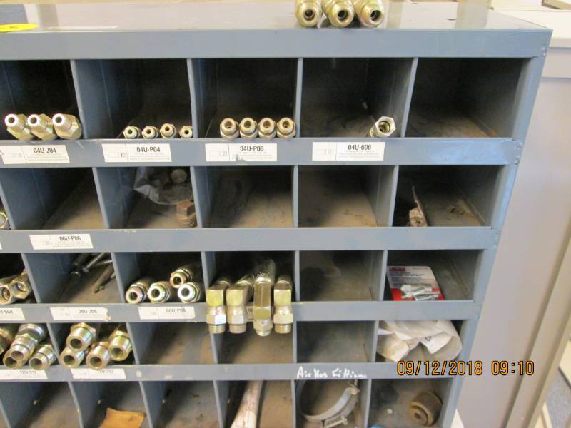lot 55 image: Weatherhead Crimp Hydraulic Hose Fittings w storage bin