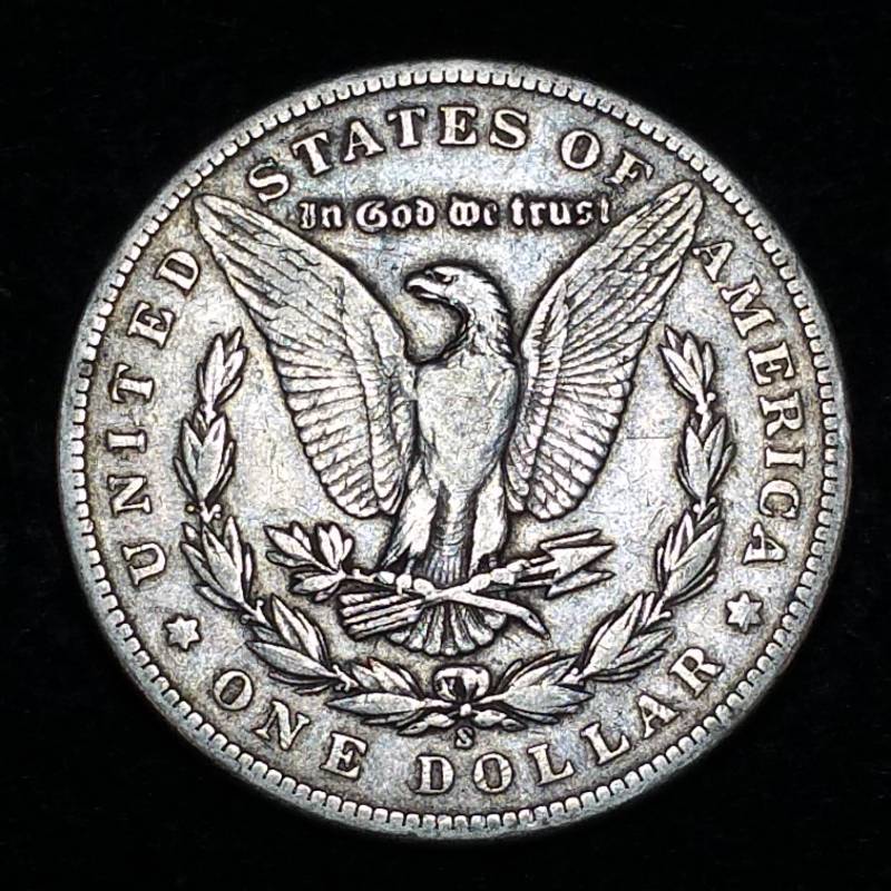 lot 29 image: 1900 S Morgan Silver Dollar
