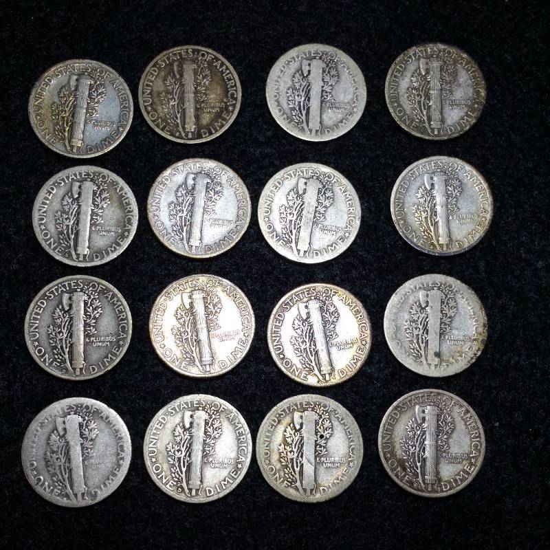 lot 37 image: (12) Mercury Silver Dimes 1916 and on
