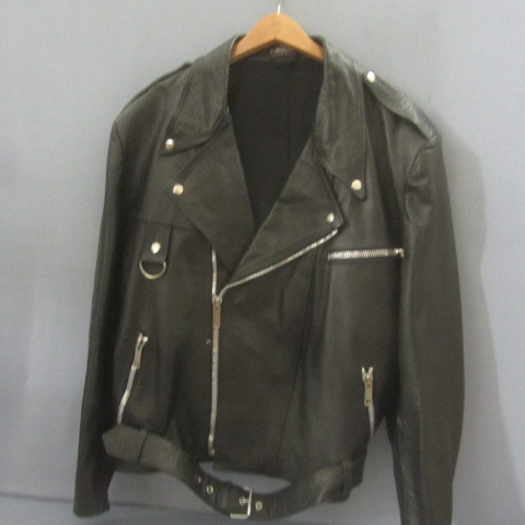lot 22 image: Leather Mens Jacket