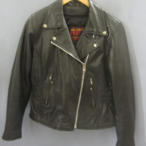 lot 25 image: Ladies Black Leather Jacket