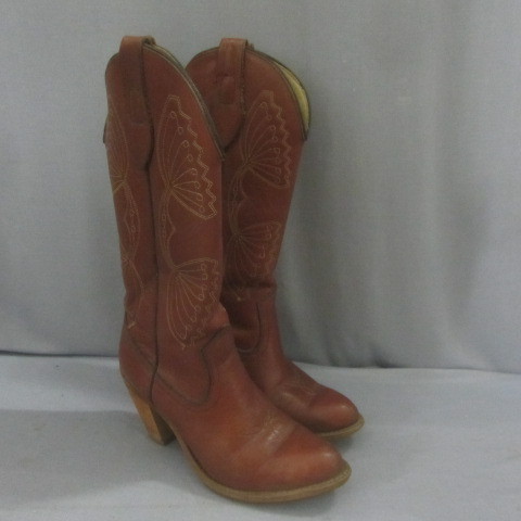 lot 37 image: Ladies Leather Western Boots