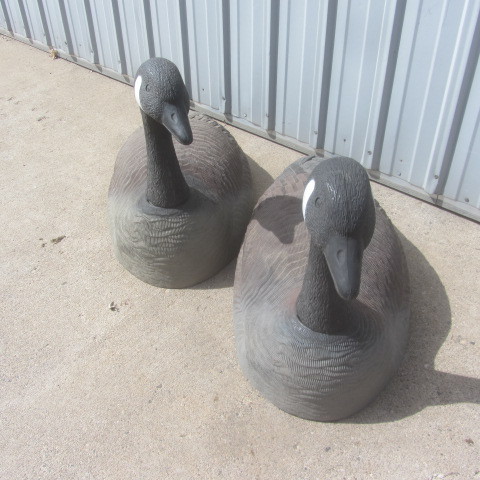 lot 78 image: Large Goose Decoys