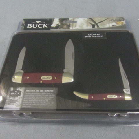lot 111 image: Buck Knife Gift Set