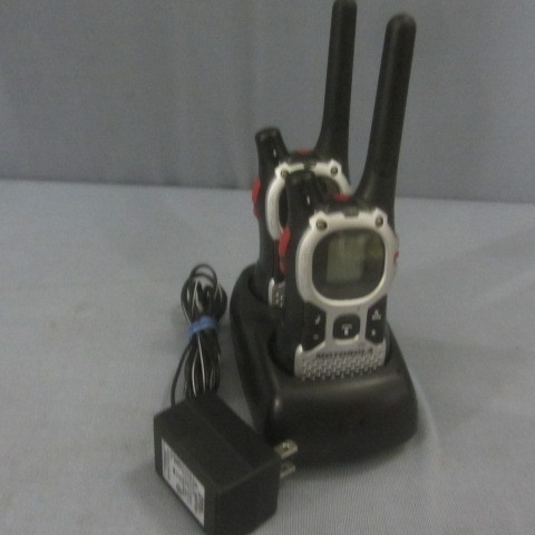lot 129 image: Walkie Talkies