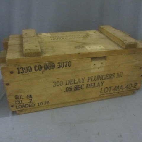 lot 136 image: Wood Fuze Box
