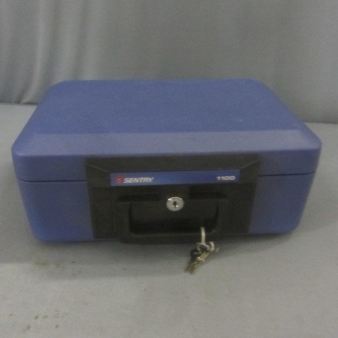 lot 150 image: Fireproof Safe