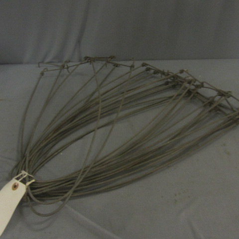 lot 156 image: Duke Muskrat Stretchers