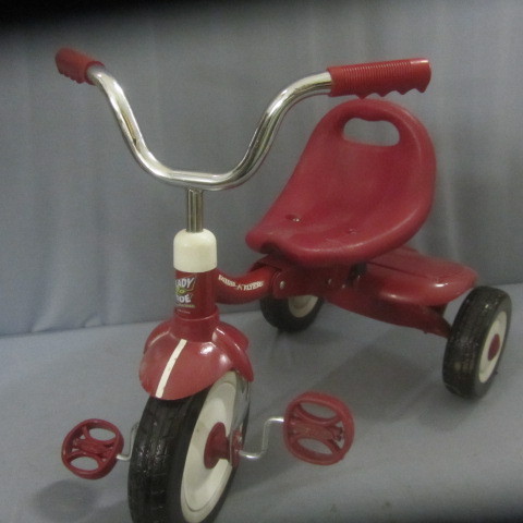 lot 174 image: Radio Flyer Fold-N-Got Trike