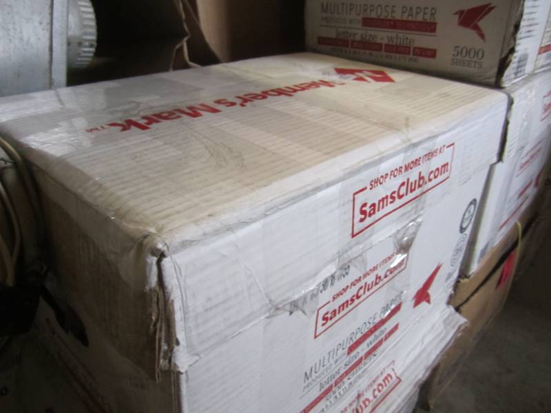 lot 12 image: Case of 5000 Sheets of 8.5 x 11 C...