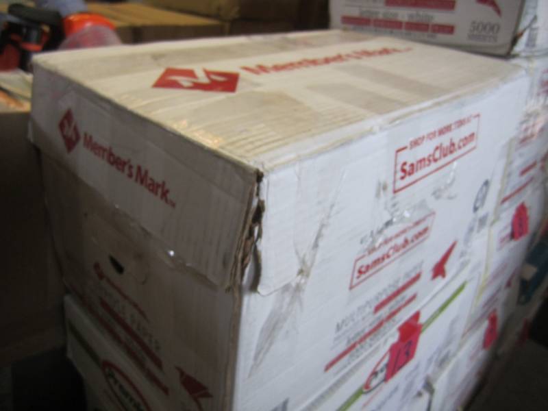 lot 14 image: Case of 5000 Sheets of 8.5 x 11 C...