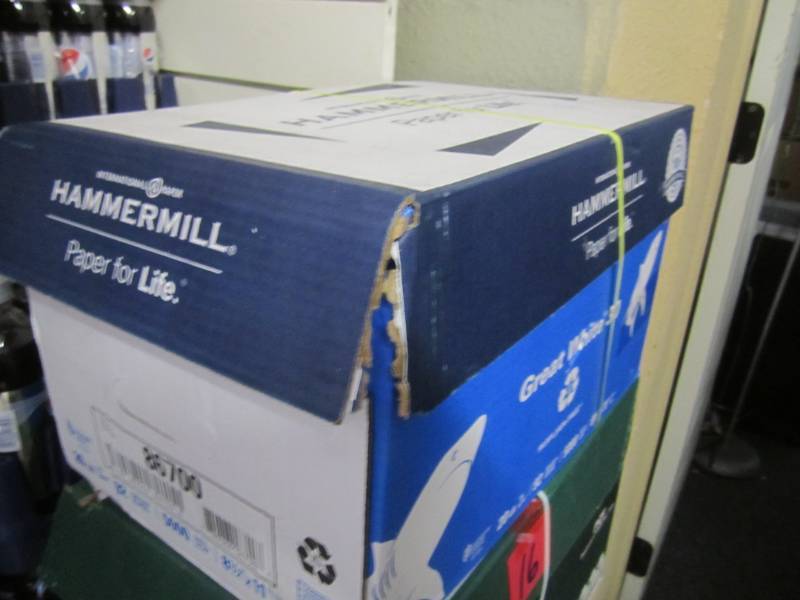 lot 17 image: Case of 5000 Sheets of 8.5 x 11 C...