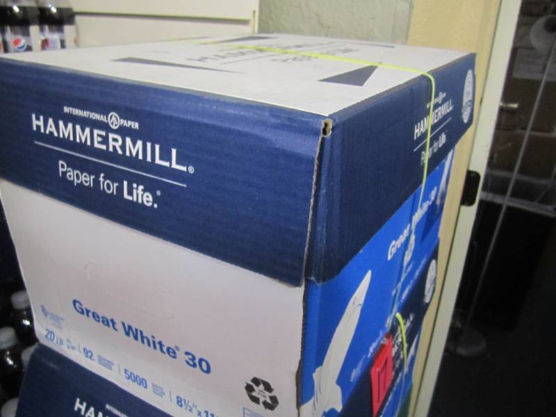 lot 18 image: Case of 5000 Sheets of 8.5 x 11 C...
