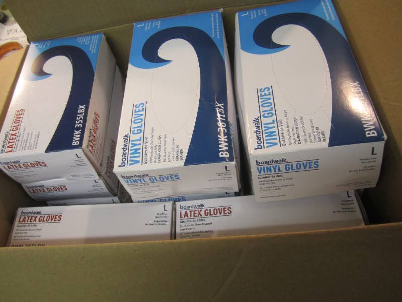lot 27 image: Mixed Lot of 6 Boxes of Vinyl Glove...