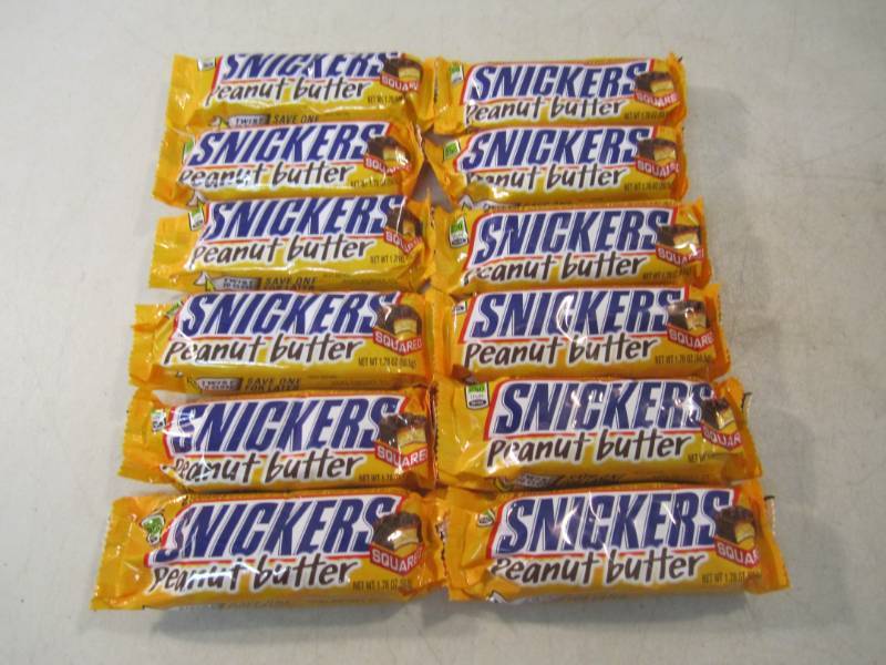 lot 65 image: 12 Snickers Peanut Butter Candy Bar...