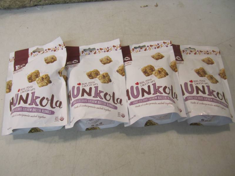 lot 100 image: 4 Bags of Hunkola Chai-Licious Cash...