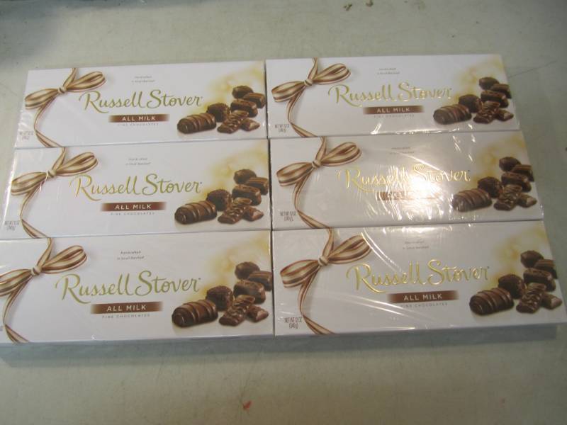 lot 113 image: 6 Boxes of Russell Stover Fine Choc...