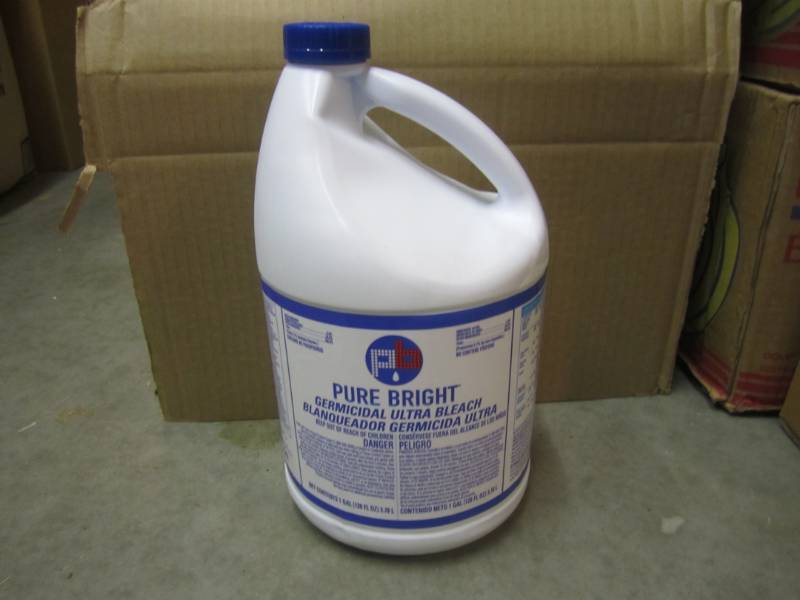 lot 131 image: 5 Bottles of Pure Bright Germicidal...