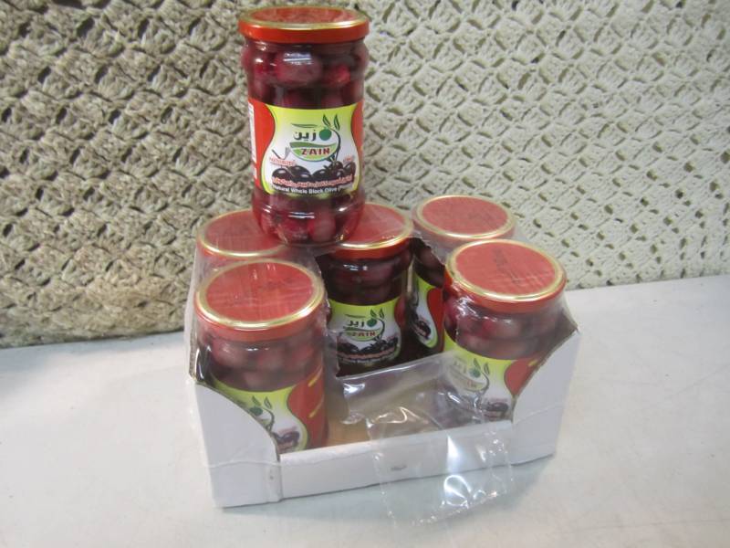 lot 204 image: Case of 6 Jars of Natural Whole Bla...