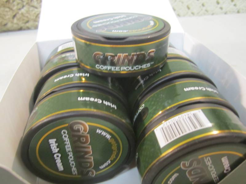 lot 253 image: Box of 10 Irish Cream Grinds Coffee...