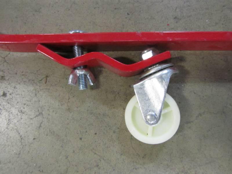 lot 53 image: 2 QUALCRAFT WEATHER RESISTANT LADDER HOOK WITH WHEEL, STEEL, POWDER COATED