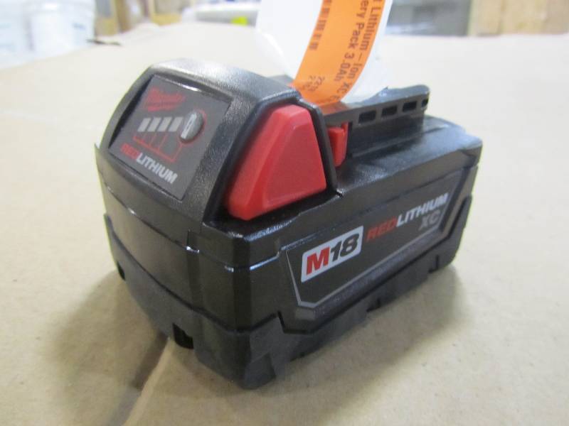 lot 76 image: MILWAUKEE M18 18-VOLT LITHIUM-ION XC EXTENDED CAPACITY BATTERY PACK 3.0Ah