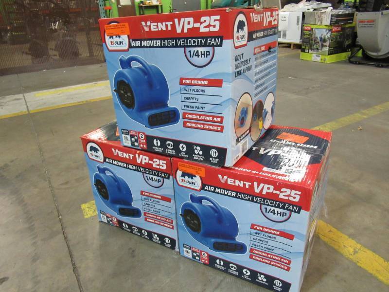 lot 62 image: (3) B-Air 14 HP 900 CFM Air Mover for Water Damage Restoration Carpet Dryer Floor Blower Fan Home and Plumbing Use, Blue
