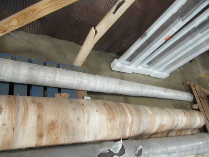 lot 125 image: Broken Slate 12 X 9 Roll of Residential Vinyl Sheet Flooring.
