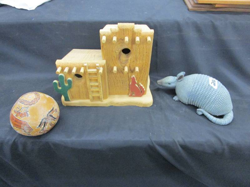 lot 74 image: Mexican House, armadillo and dcor