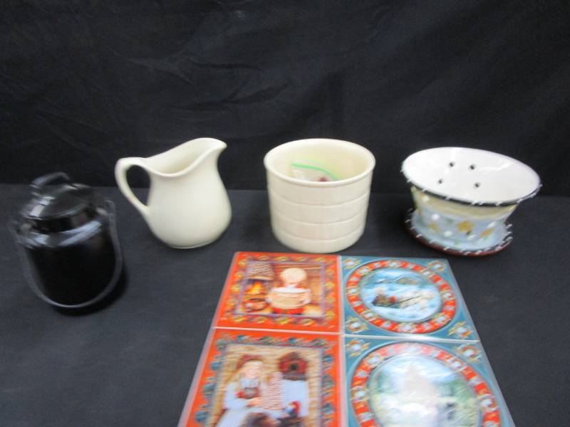 lot 83 image: 4 Norway Hot Plates, Hager USA Flower pot, Pitcher and Misc