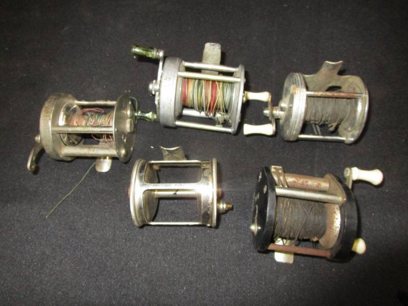 lot 94 image: Old Reels,  Shakespear 1905 Deuce, Samson, Bronson Fleetwins, Pflueger Supreme