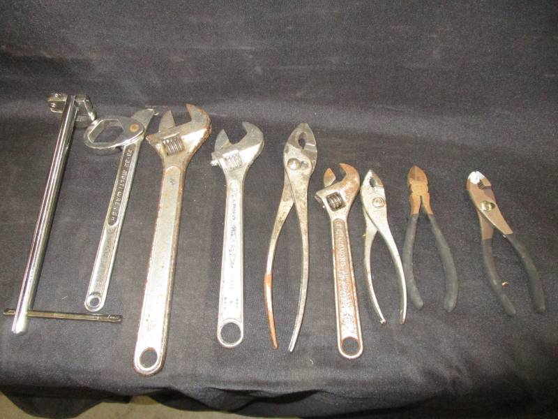 lot 105 image: Crescent wrenches various tools