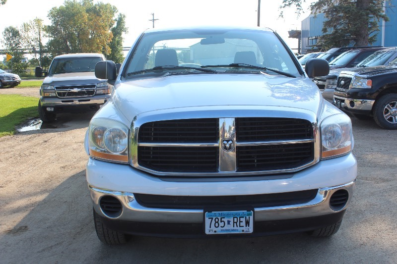2006 Dodge Ram 1500 SLT 4x4 - 2 Owner -