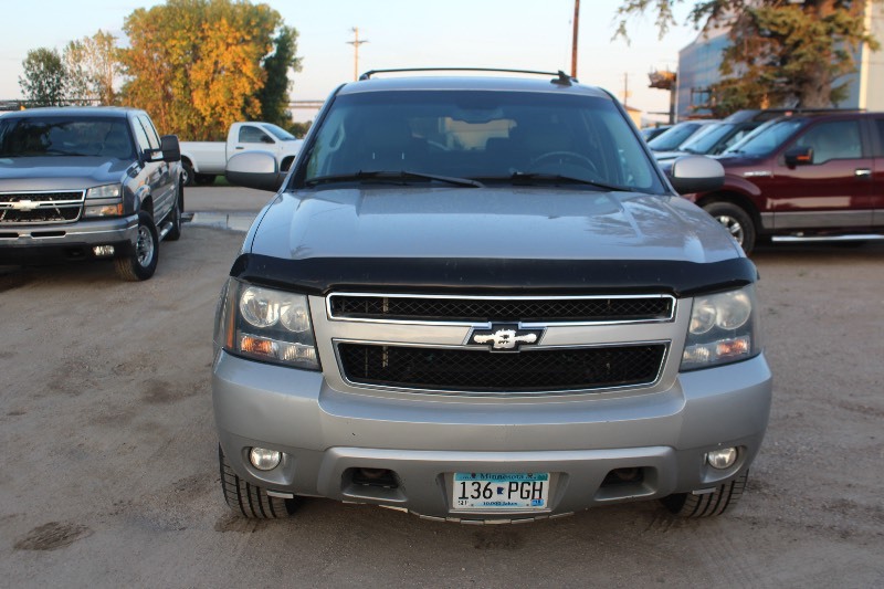 2007 Chevrolet Suburban 1500 LT 4x4 - One Owner -