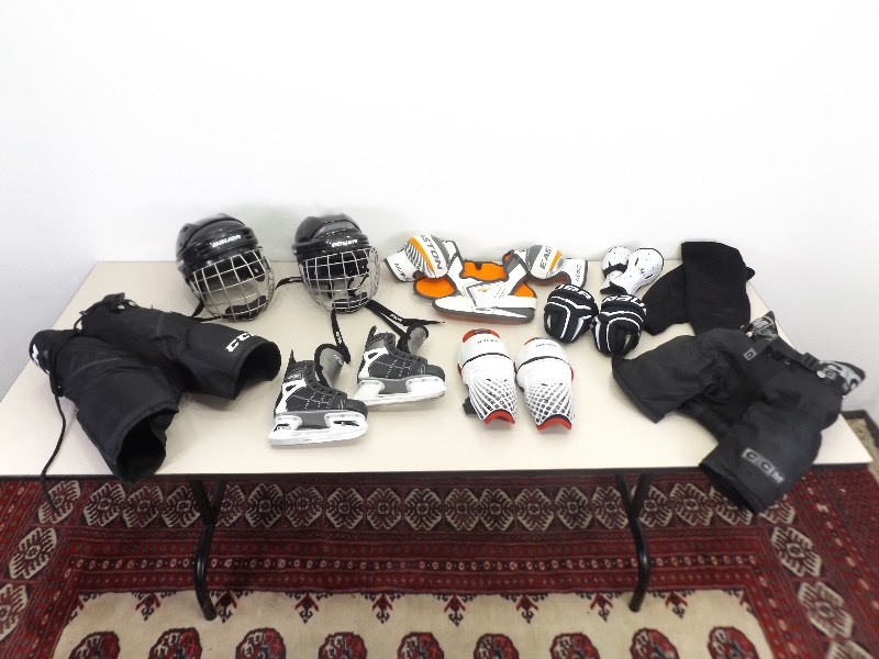lot 60 image: Lot of Youth Hockey Helmets, Skates, Pads, etc.