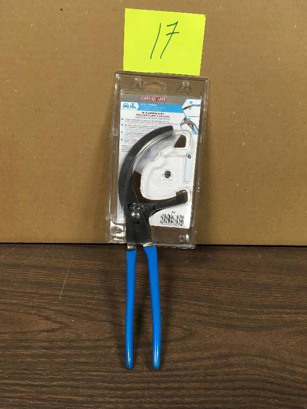 lot 17 image: Channelock 12 in. Oil FilterPVC Plier, Angled Head