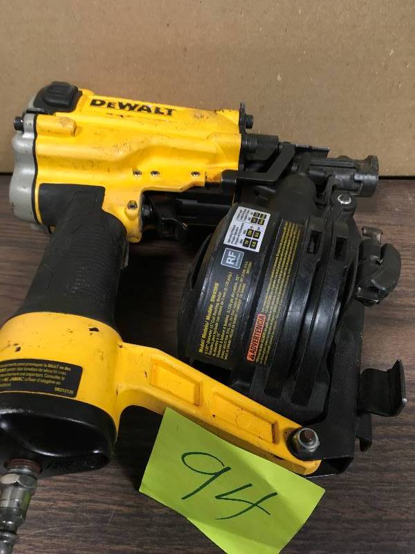 lot 94 image: DEWALT DW45RN Coil Roofing Nailer used in working condition