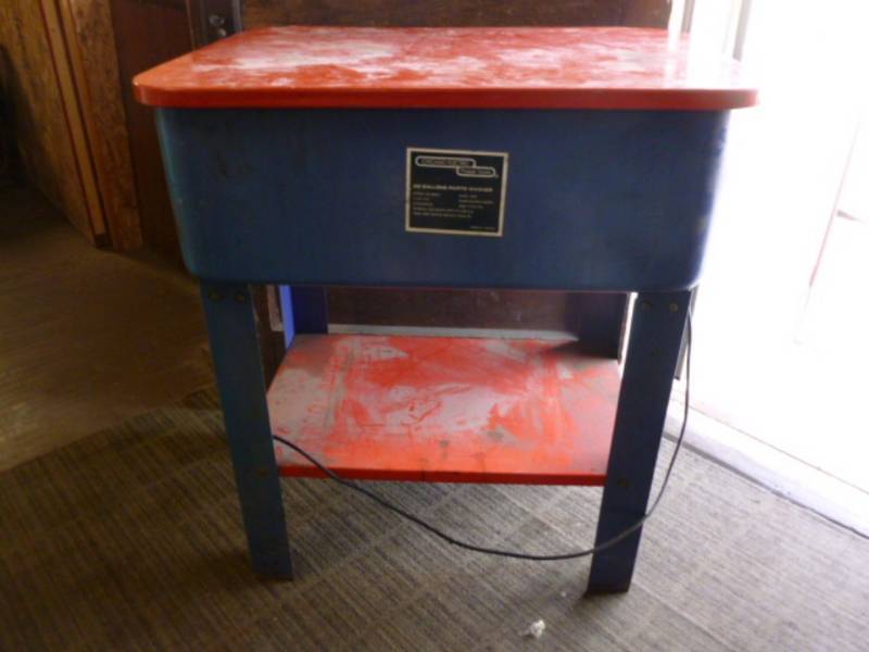 lot 5 image: Parts Washer